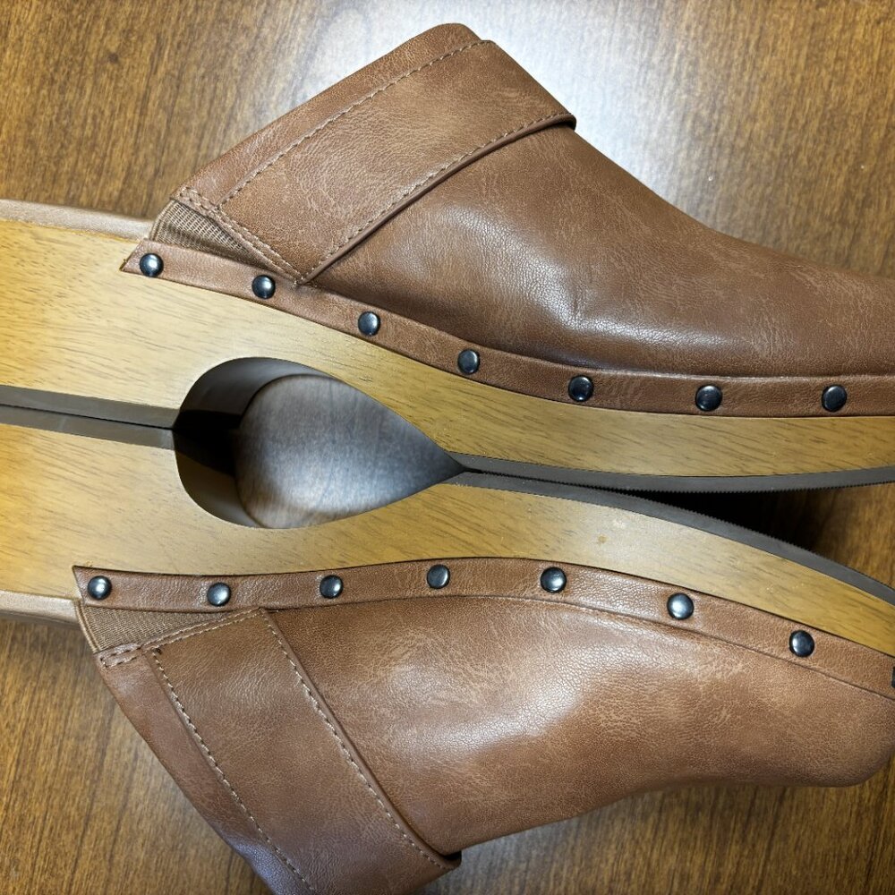 Universal Thread Brown Mules - image 4